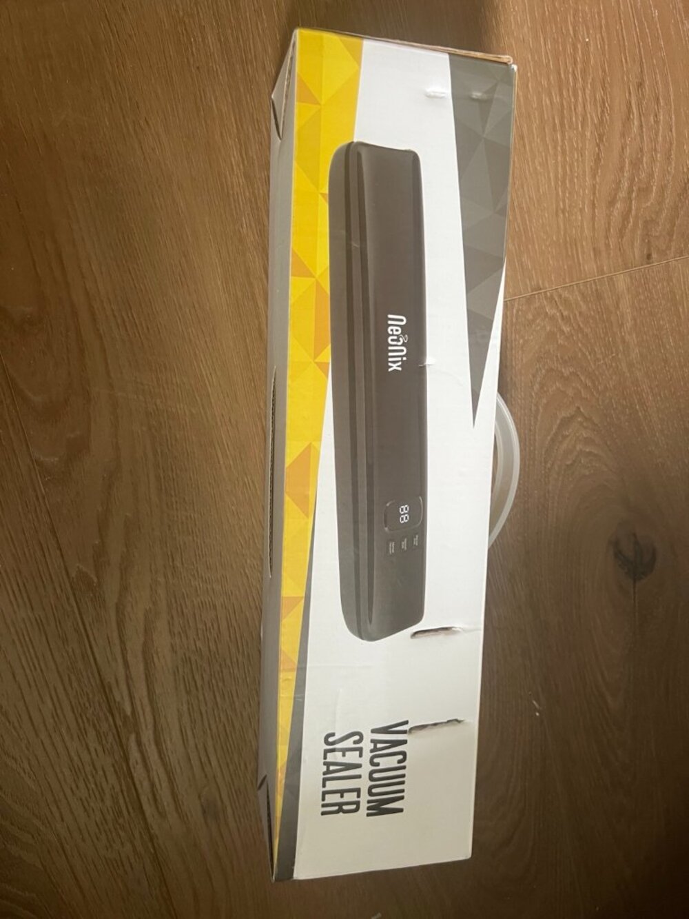 Neonix Vacuum Sealer Machine with Starter Bags (Food Saver Sealing System)